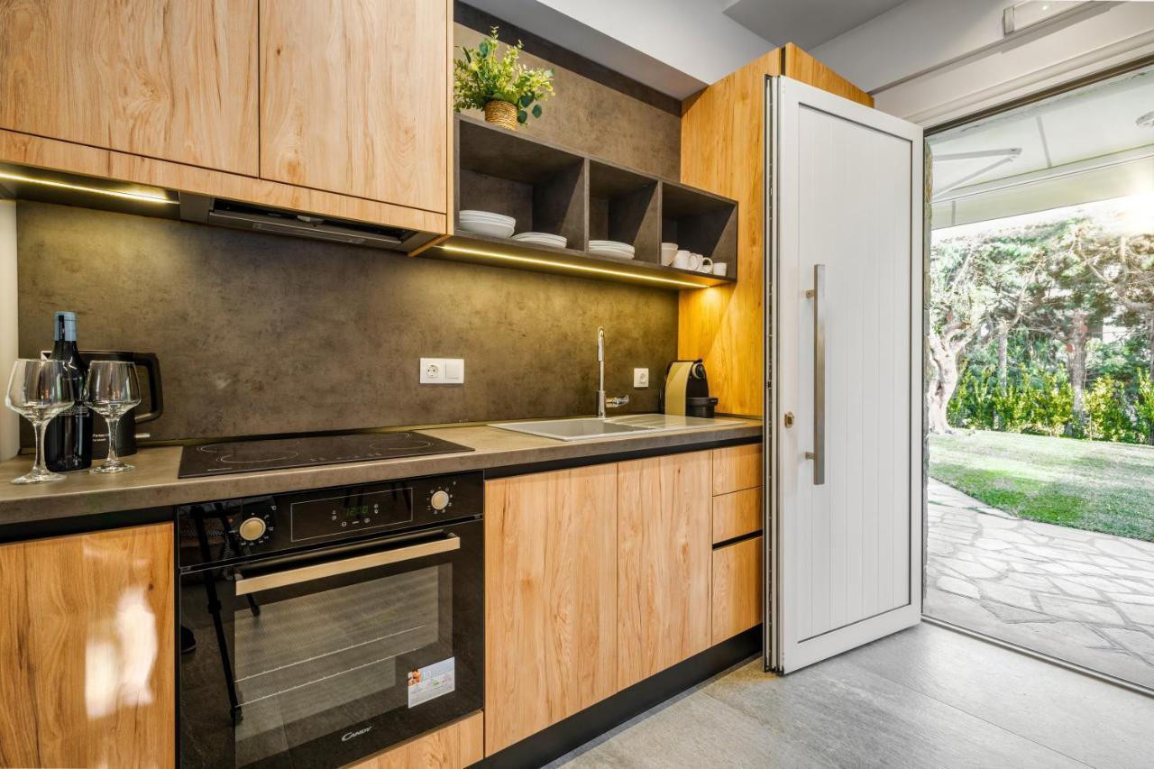 Coel Luxury Suites By Rentalspro Services - Potidea Halkidiki Nea Poteidaia Eksteriør billede